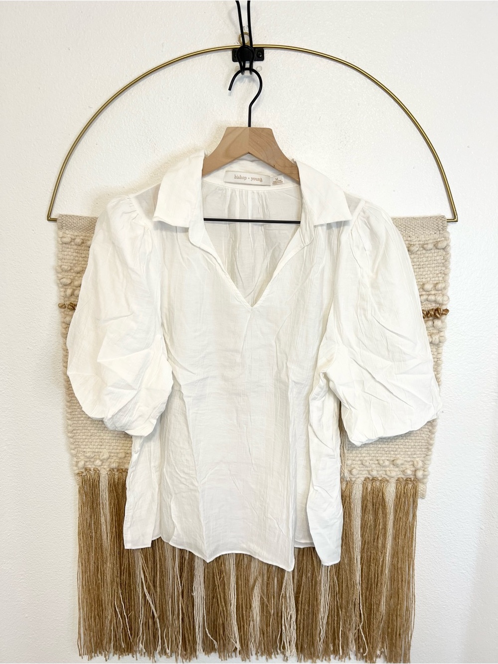 Bishop And Young White Puff Sleeve V-Neck Blouse M